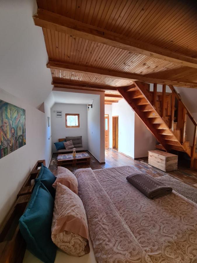 Eco Village Nevidio Poscenje Стая снимка