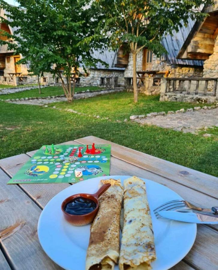 Eco Village Nevidio Poscenje Екстериор снимка
